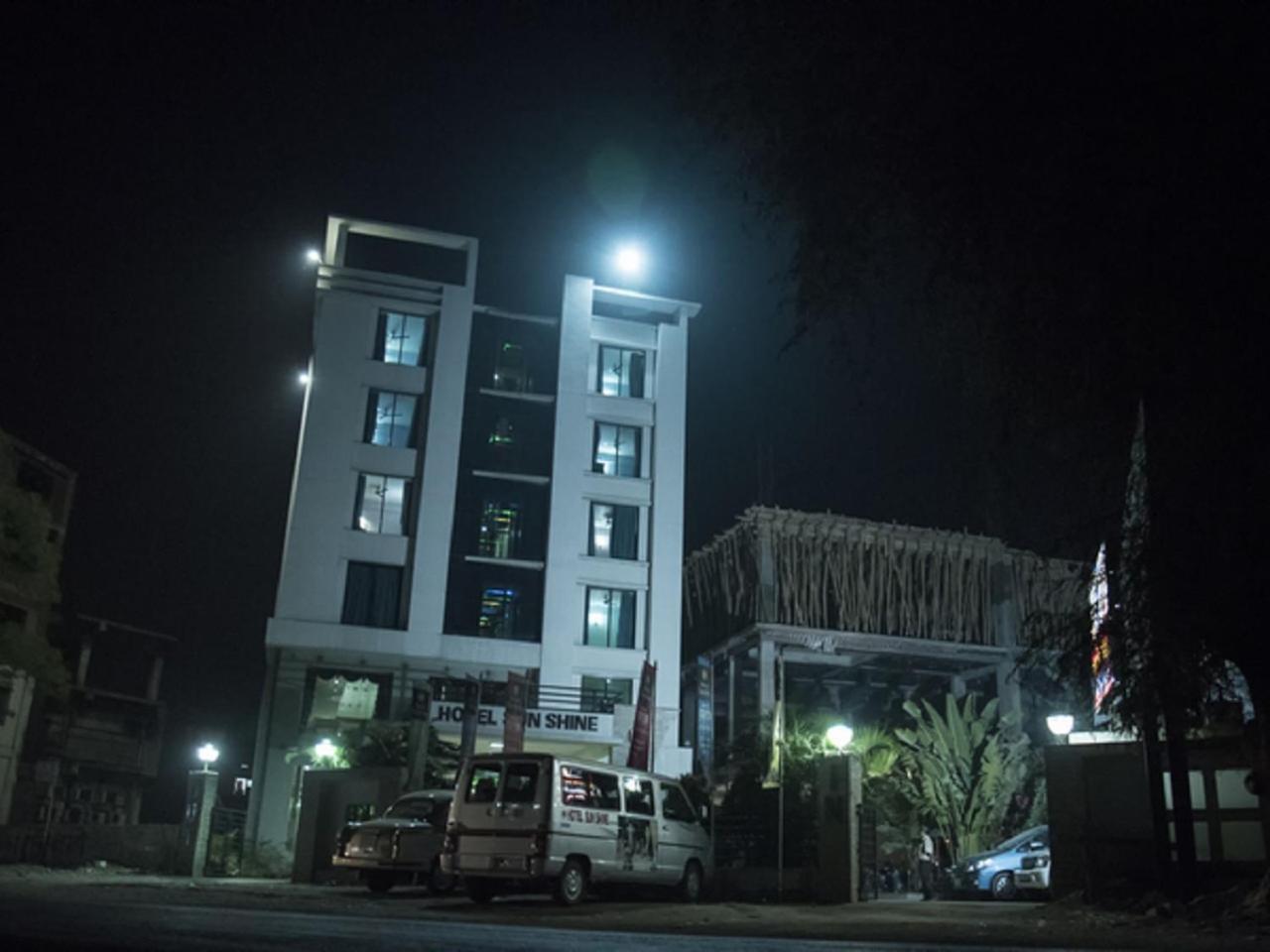 Hotel Sunshine Baharampur Экстерьер фото